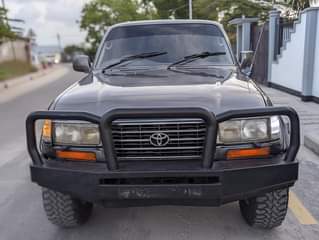 A picture of Land cruiser vx diesel