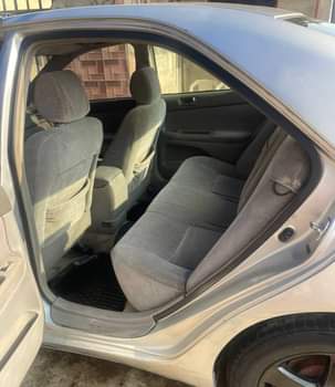 A picture of 2004 TOYOTA CAMRY