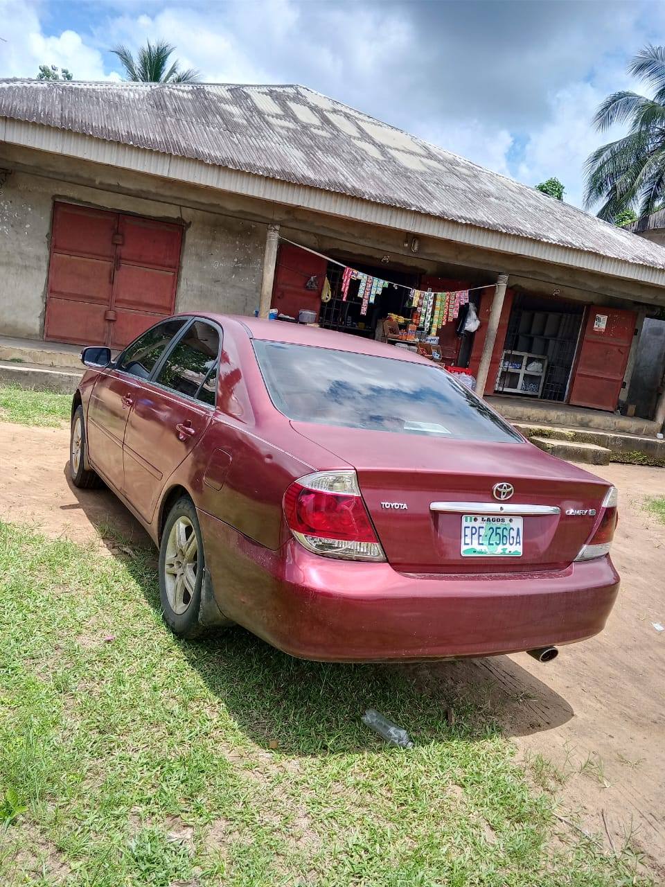 A picture of Toyota Corolla 04 model