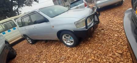 A picture of Toyota probox UGX 19 000 000