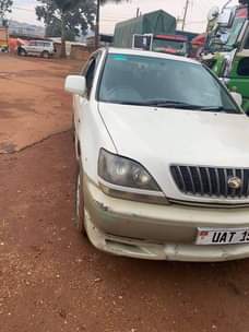 A picture of 2000 Toyota Harrier Good condition