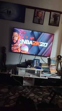 A picture of Quick sale PlayStation 4 Slim 1 terabyte 550k 0703 398500.