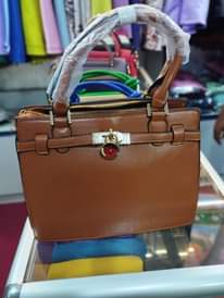A picture of Ladies bags