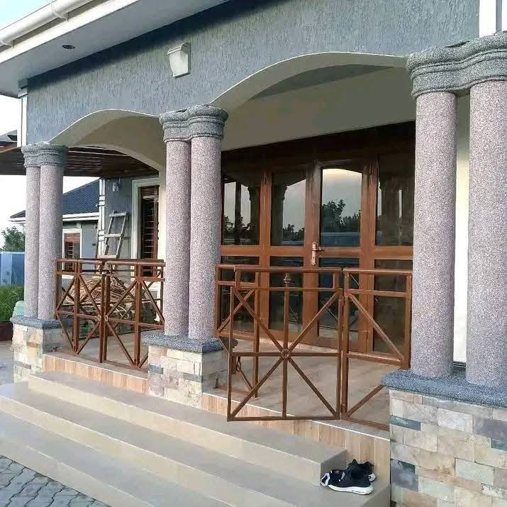 A picture of PAINTING WORKS BOTH INTERIOR AND EXTERIOR 256703270613