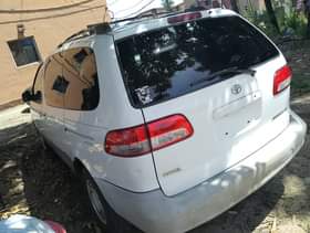 A picture of 2002 Toyota sienna tokumbo Price 5 2m Location Amuwo odofin