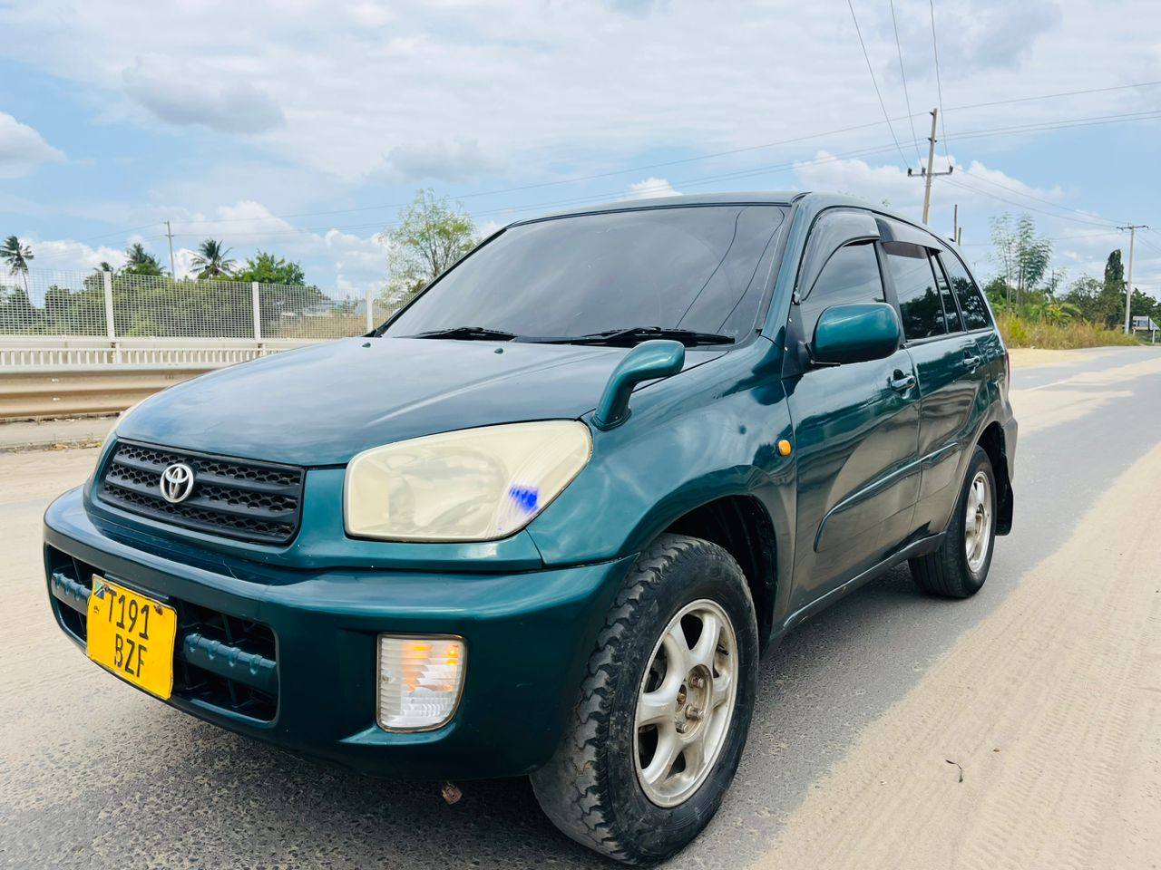 A picture of RAV 4 KILLTIME BEI 8.9M CALL 0627559985