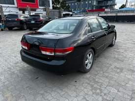 A picture of Honda Accord 2005