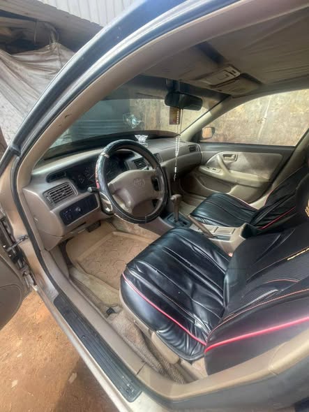 A picture of Distress Distress 2008 model Toyota Camry
