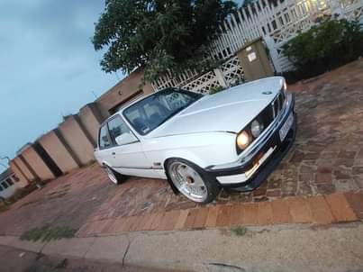 bmw e30