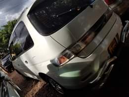 A picture of Toyota giai 1999 model 2000cc 13 million Call 0757953488
