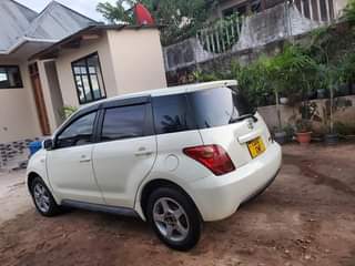 A picture of TOYOTA IST CWF 1290CC 2005 MODEL 100K KM FULL DOCUMENT