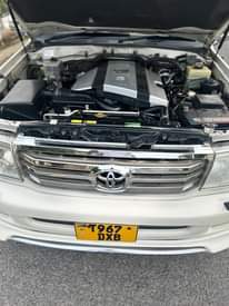 A picture of CRUISER DXB MILIONI 55 PETROL V8 MWAKA 2002 KILOMETER