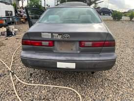 A picture of 2000 model Pensil camry