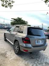 A picture of Benz glk350