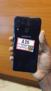 A picture of Samsung A20 32gb 280 000ugx