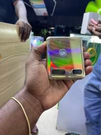 A picture of Samsung Galaxy Z Flip