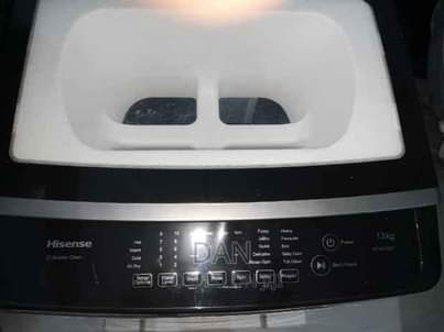 A picture of Hisense washing machine 13kgs