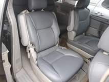 A picture of 2005 TOYOTA SIENNA