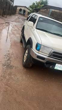 A picture of Toyota 4Runner