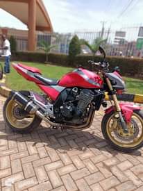 A picture of Kawasaki Z1000
