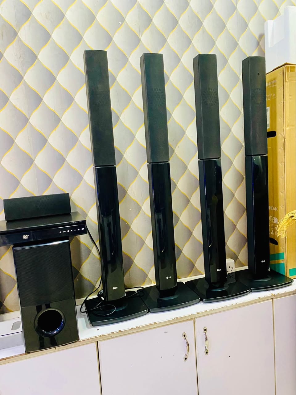 A picture of Lg Bluetooth Hometheater 1000watts 5.1ch at 700k 0706385301