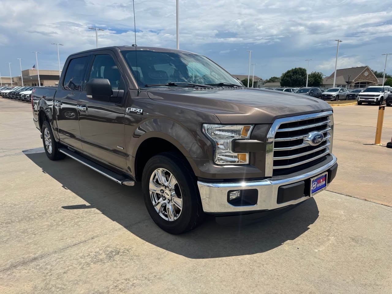 A picture of 2015 Ford f150 regular cab