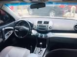 A picture of Toyota RAV4 2008