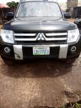 A picture of Pajero Jeep Diesel engine 