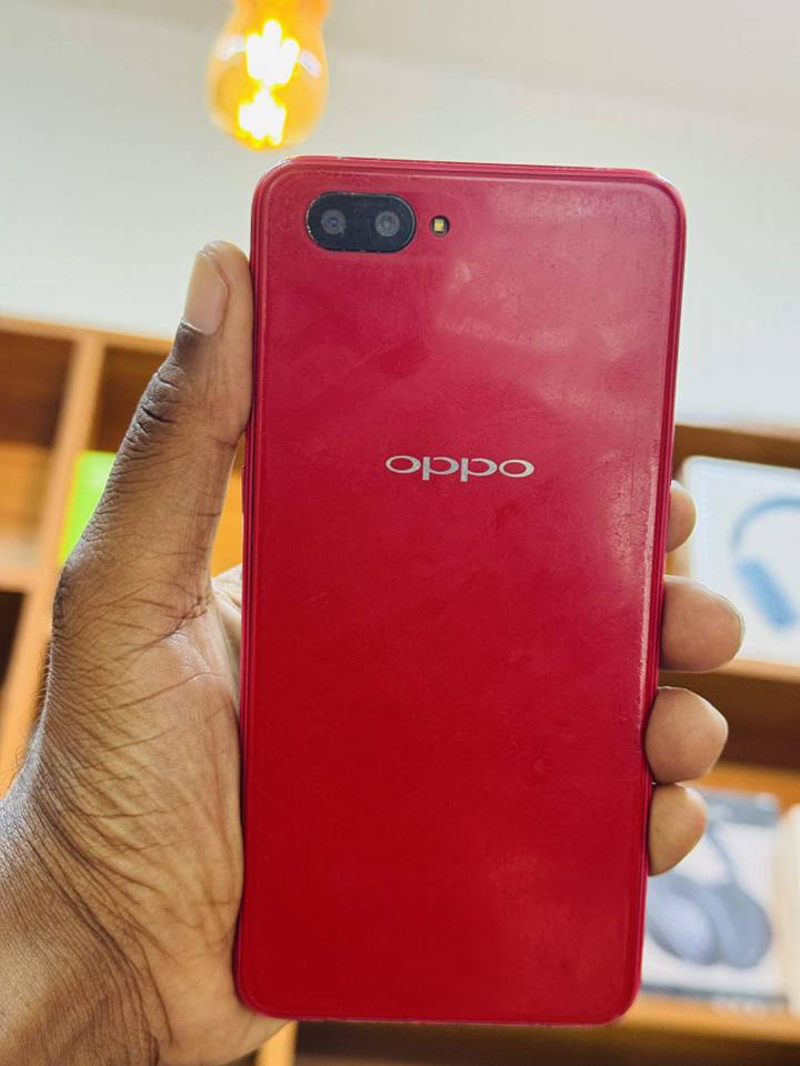 A picture of OPPO A3S ORIGINAL