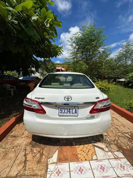 toyota premio