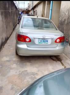 A picture of Toyota Corolla manual gear