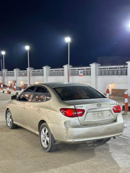 A picture of HYUNDAI ELANTRA