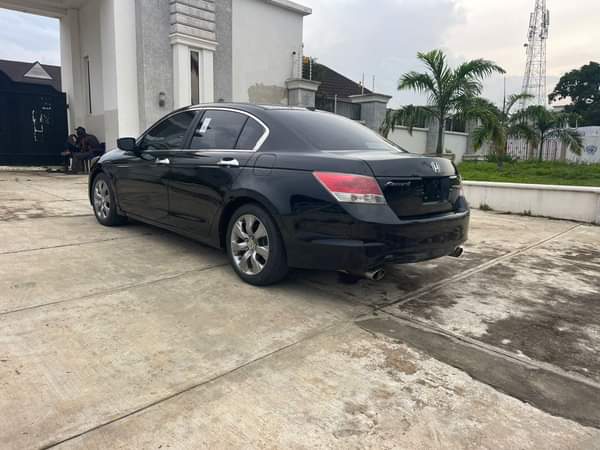 A picture of BELGIUM STANDARD HONDA ACCORD V6 2009 WITH ORIGINAL DUTY AT