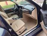 A picture of Mercedes Benz GLK350 2010 TOKUNBO FOREIGN USED