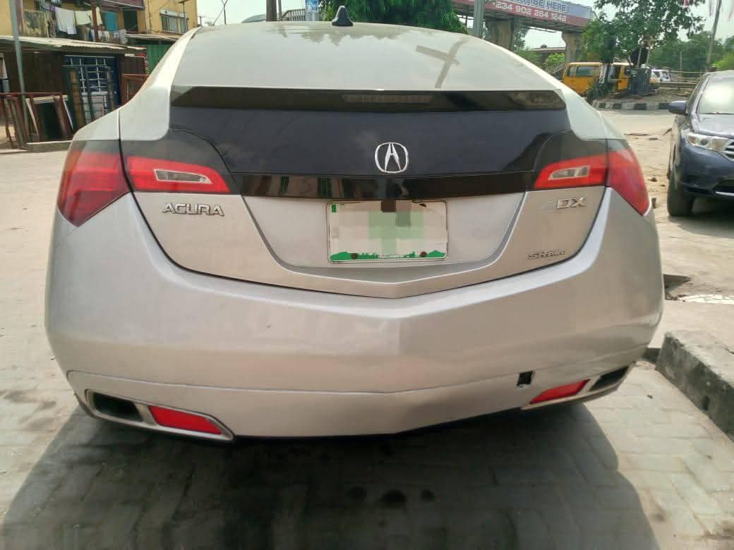 A picture of 2011 Acura zdx