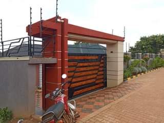 A picture of House