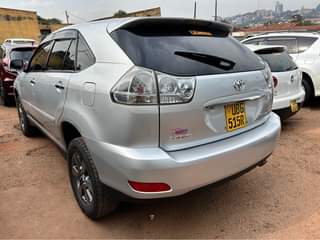 A picture of Toyota Harrier model 2006 36M 0705176582