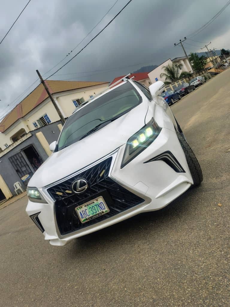 A picture of Lexus RX350 2010
