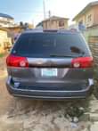 A picture of Awoof Toyota Sienna LE 2008 Gear is Bad but still