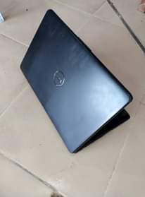A picture of DELL LAPTOP