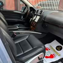 A picture of 2011 Mercedes Benz Ml350