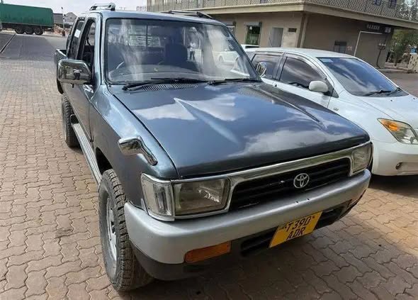 A picture of HILUX 0617050520