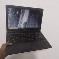 A picture of 7th Generation Slim laptop dell core i7