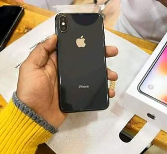 A picture of IPhone x
