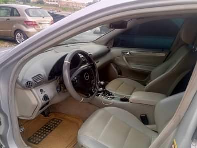 A picture of Ready for a new home Benz C230 2007 model Engine