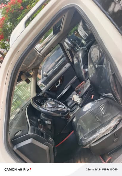 A picture of 2010 Mercedes Benz GLK350