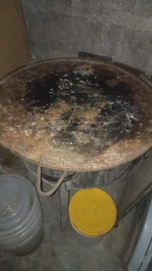 A picture of Mixer ya Mkate machine ya ice cream makopo ya Keki