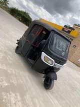 A picture of bajaji nzuriii mnoo inataka 2mil tuu 0788034482