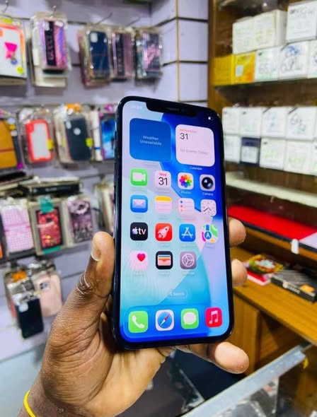 A picture of IPHONE 12 PRO