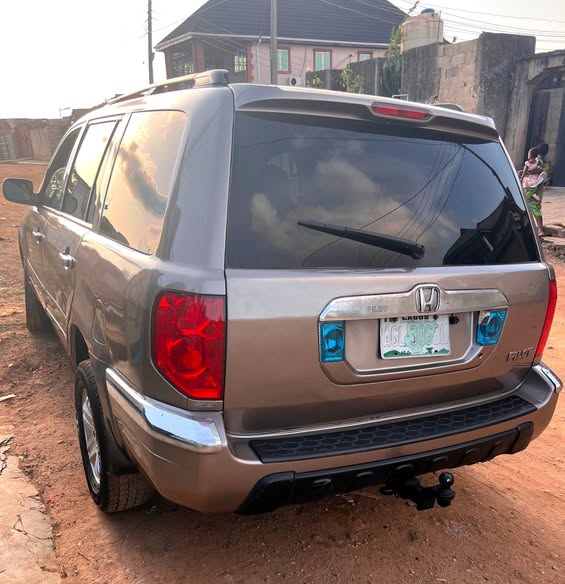 A picture of HONDA PILOT 2005 MODEL 1st Grade Soundless untouched Engine Gear